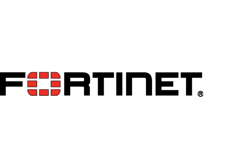 Fortinet offre des solutions intégrées de cybersécurité pour protéger réseaux, données et applications avec des pare-feu et une détection avancée des menaces.